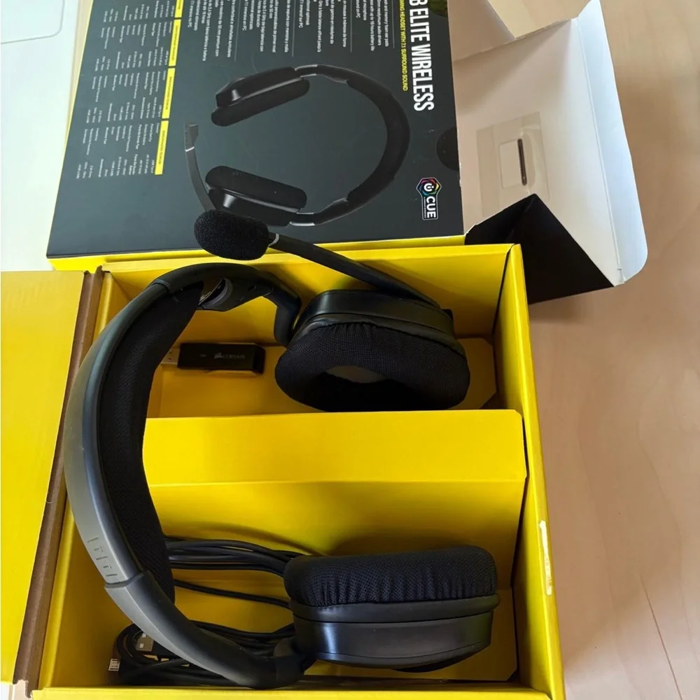 Corsair VOID RGB ELITE Wireless Gaming Headset Black PC Mac PS4 PS5
